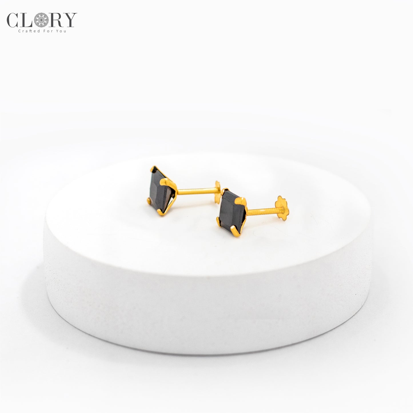 Black diamond Gold stud earring