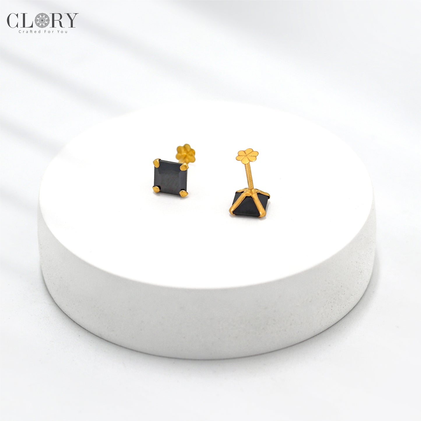 Black diamond Gold stud earring
