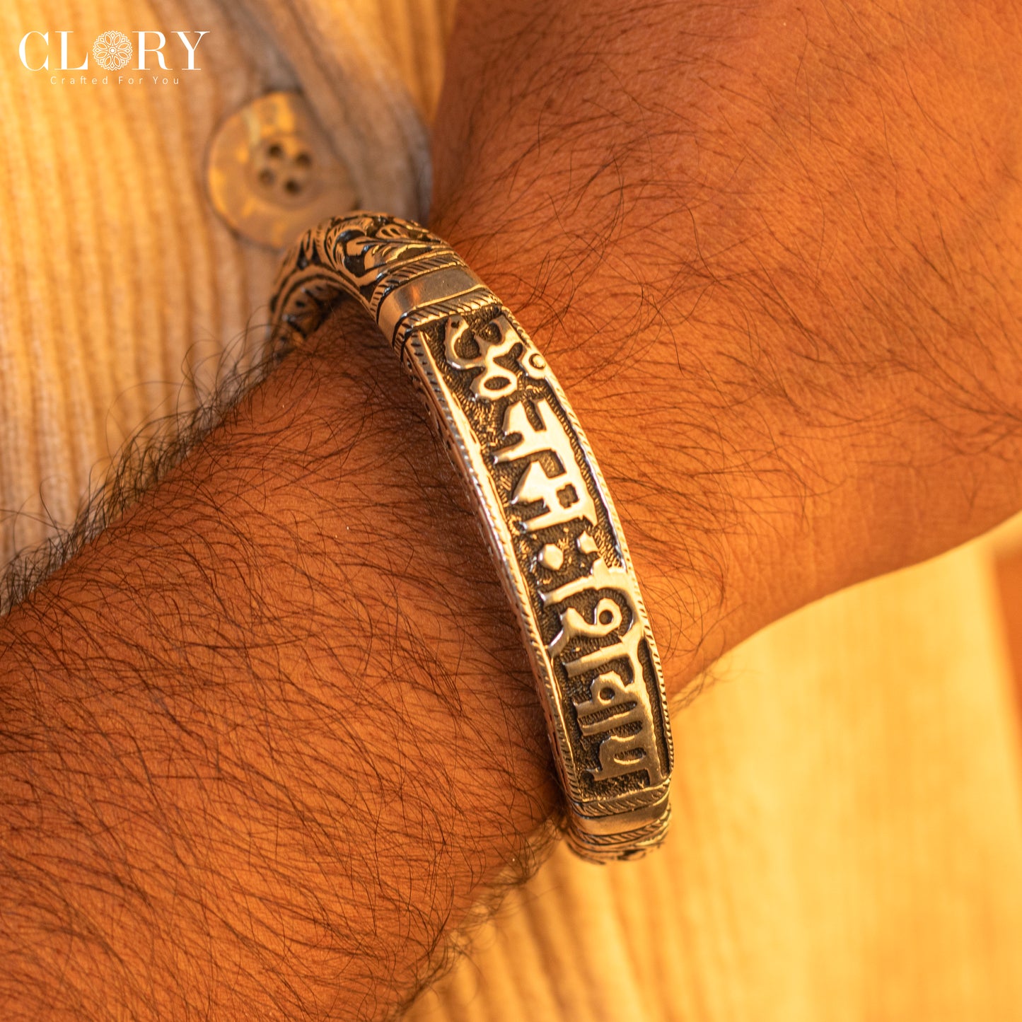 Om namah shivay cuff kada