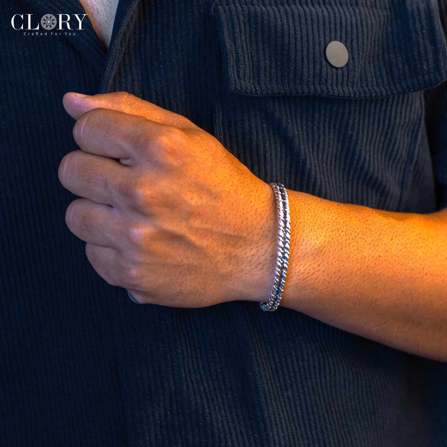 Stylish adjustable cuff kada
