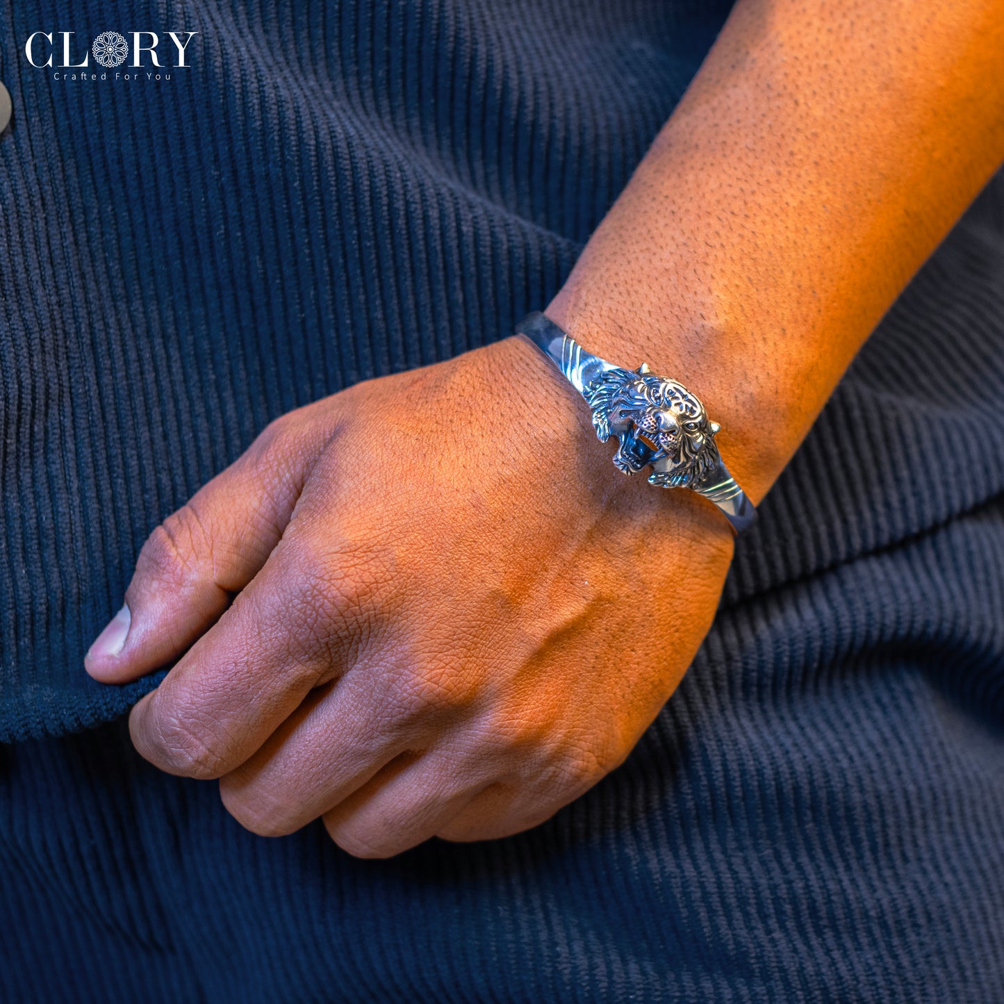 Tiger Face Cuff