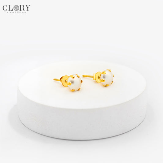 Pearl Gold stud earring