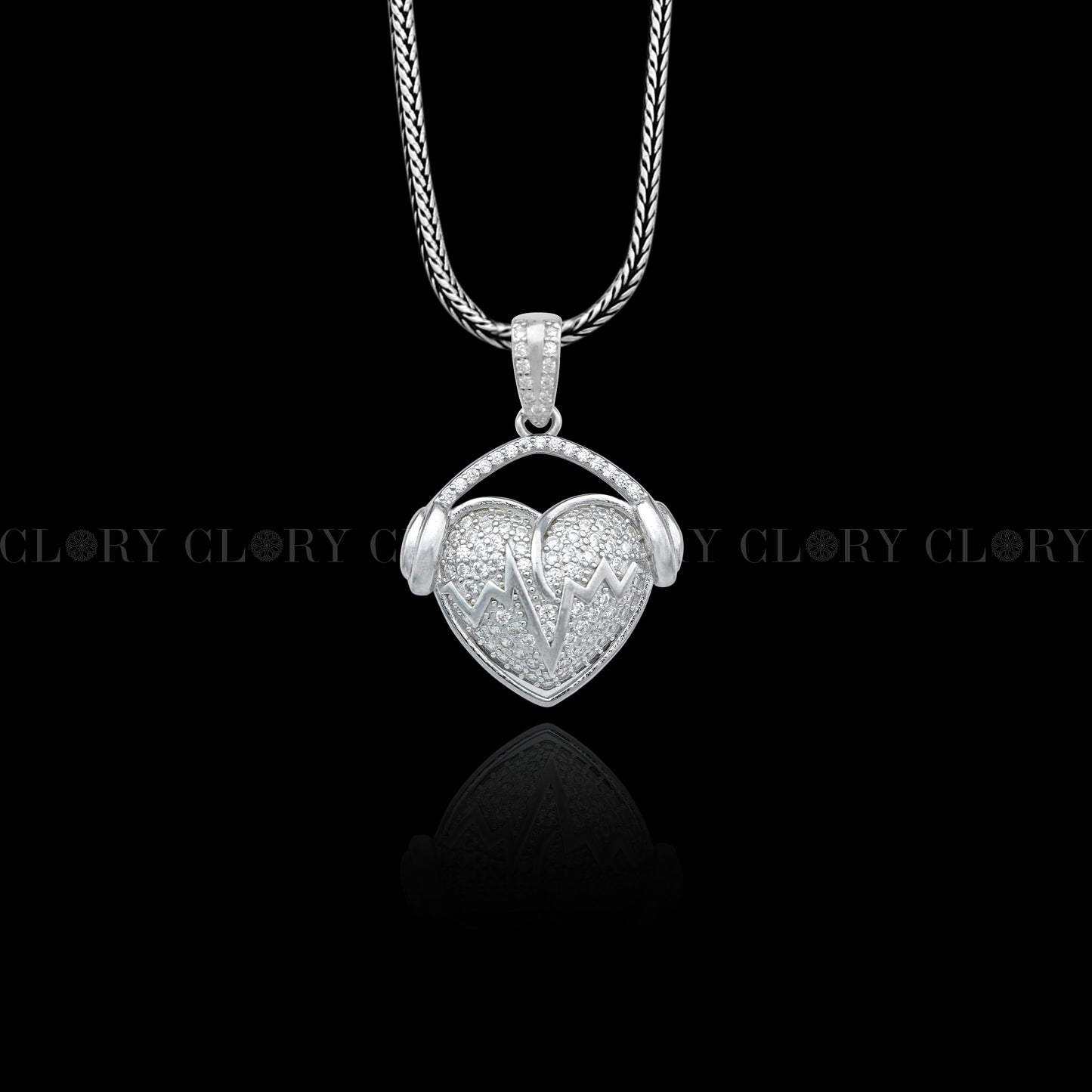 Heart design rose gold polished pendant