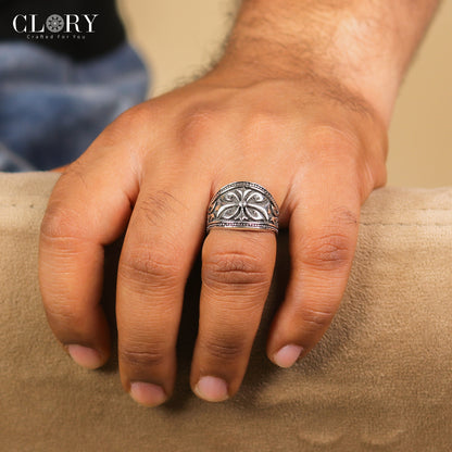 Flower design men's ring