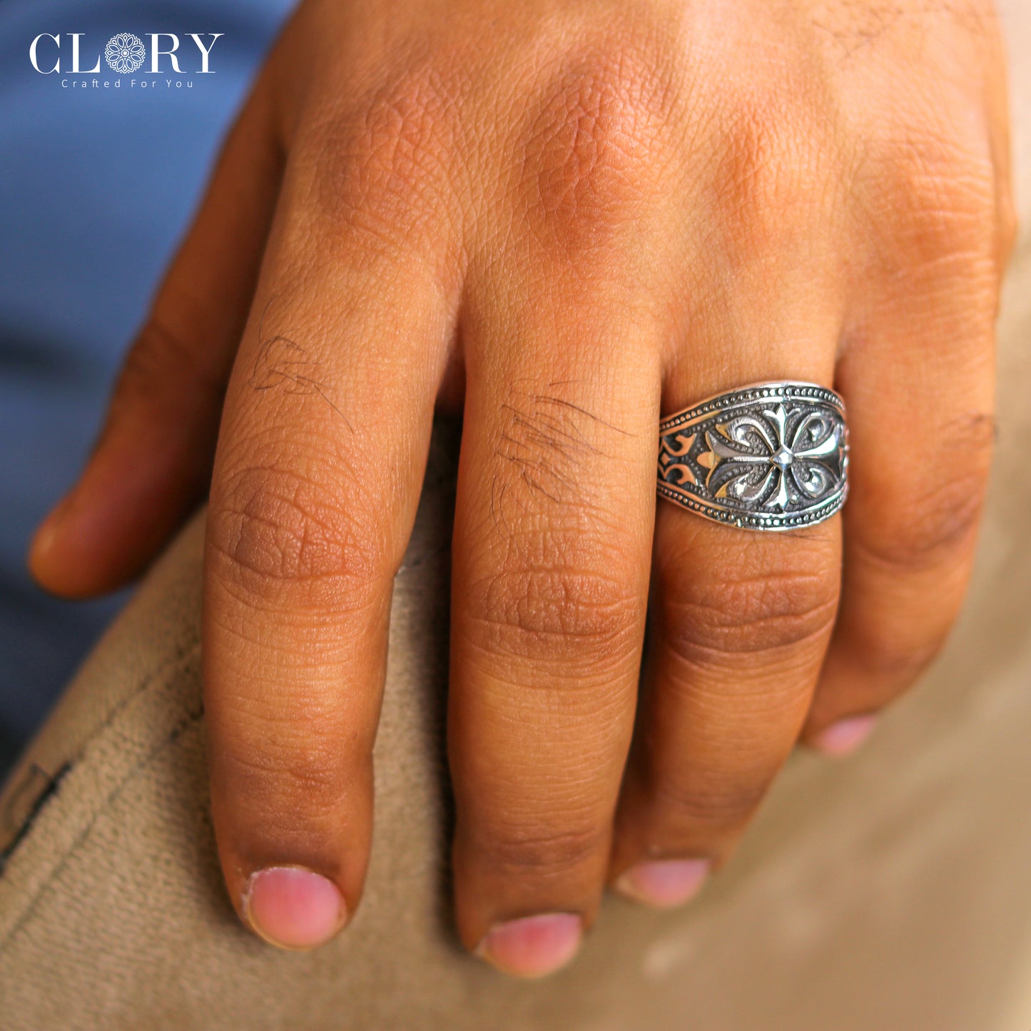 Flower design men's ring
