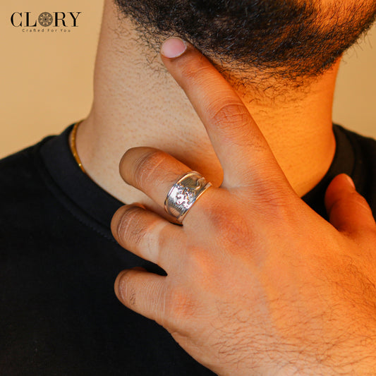 Lizard design men's ring