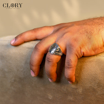 Spiral wave design men's ring