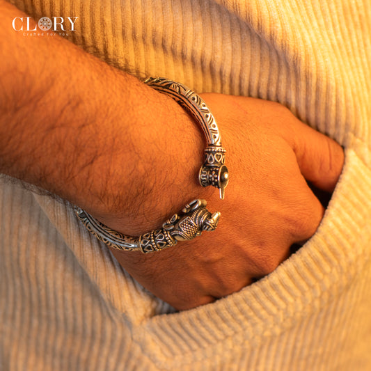 Lord Shiva lingam With Nandi maharaj cuff kada
