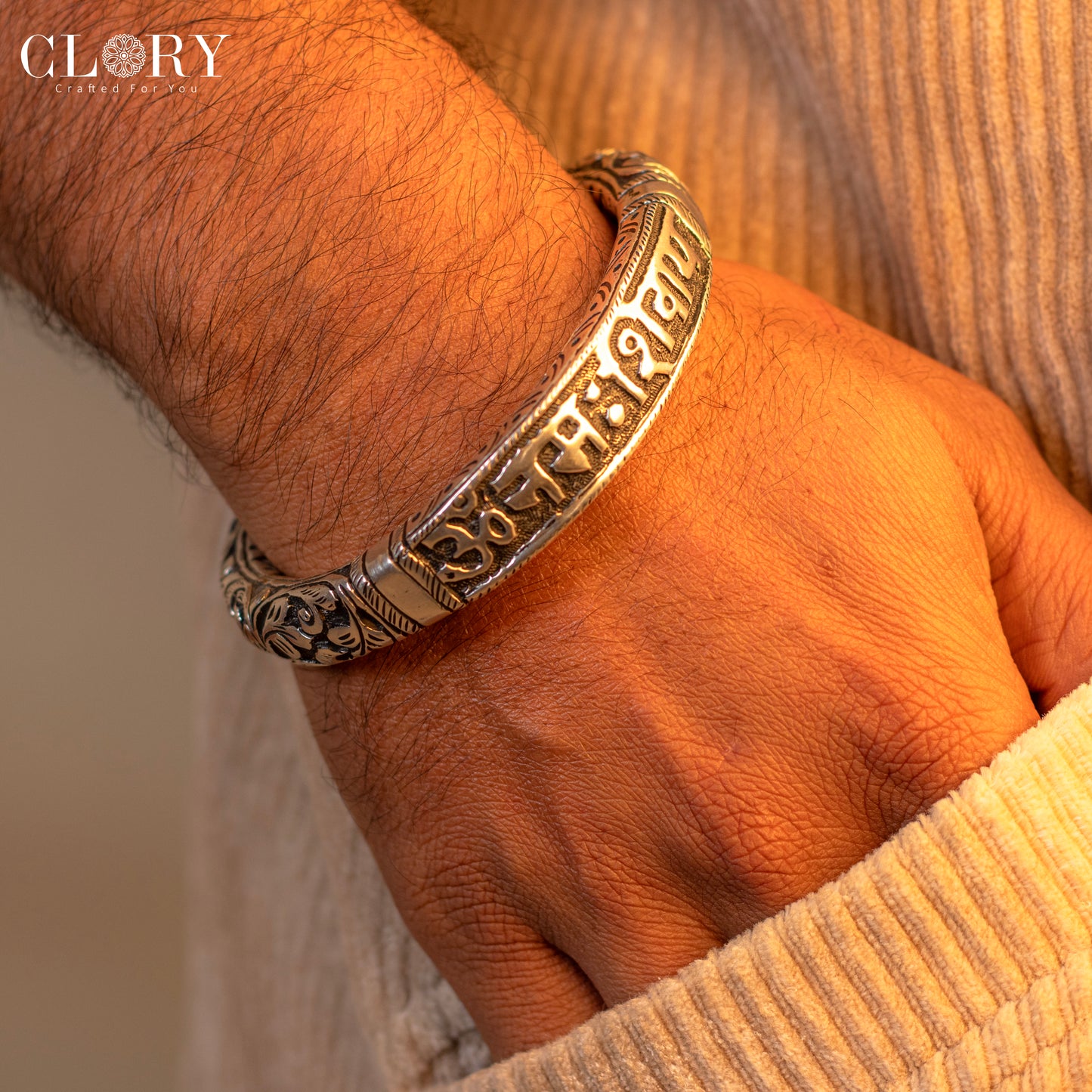 Om namah shivay cuff kada
