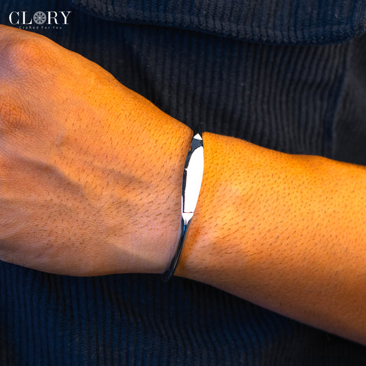 Silver plain shiny cuff kada / bracelet