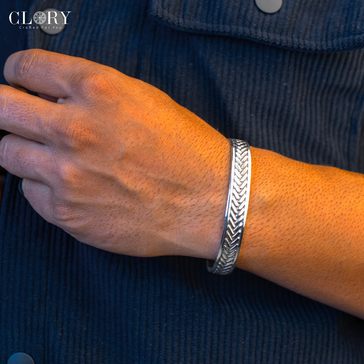 Tiger design cuff kada/ bracelet
