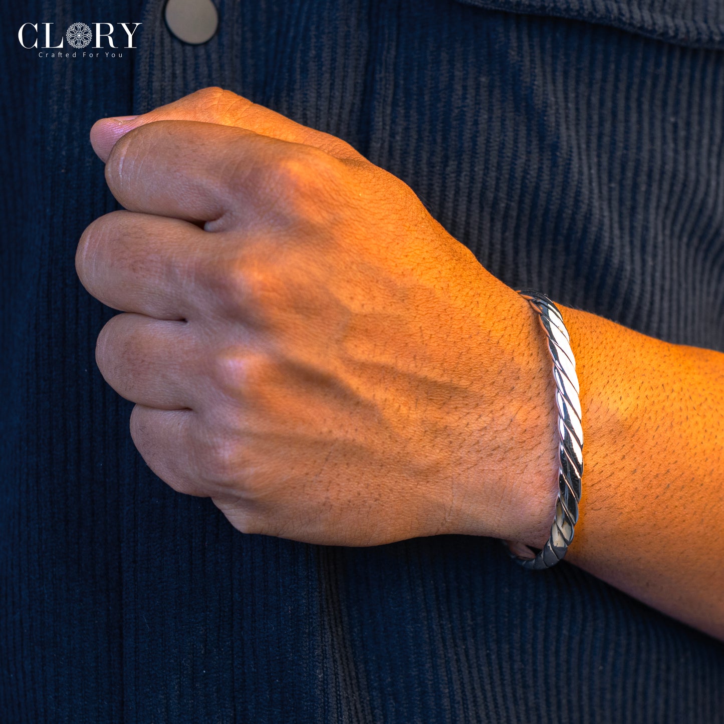 Trendy spiral design fashion cuff bracelet