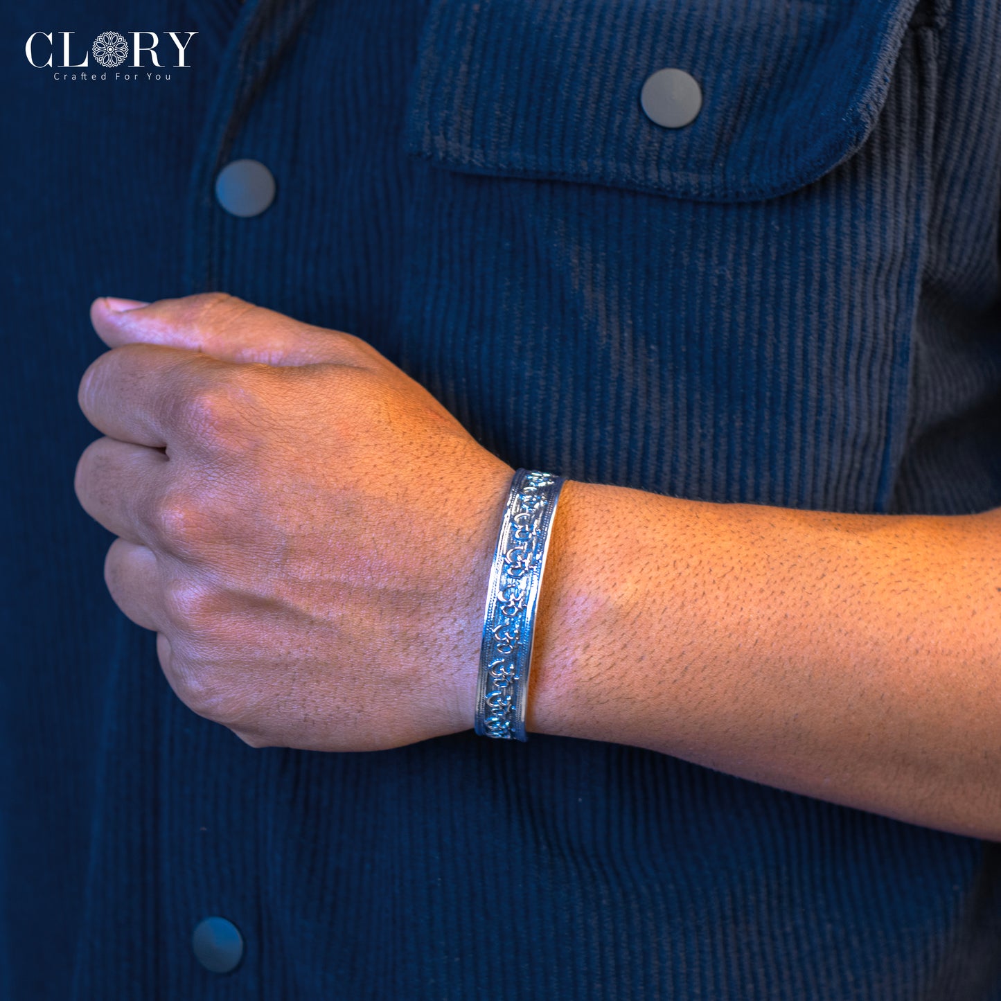 'AUM' mantra cuff kada