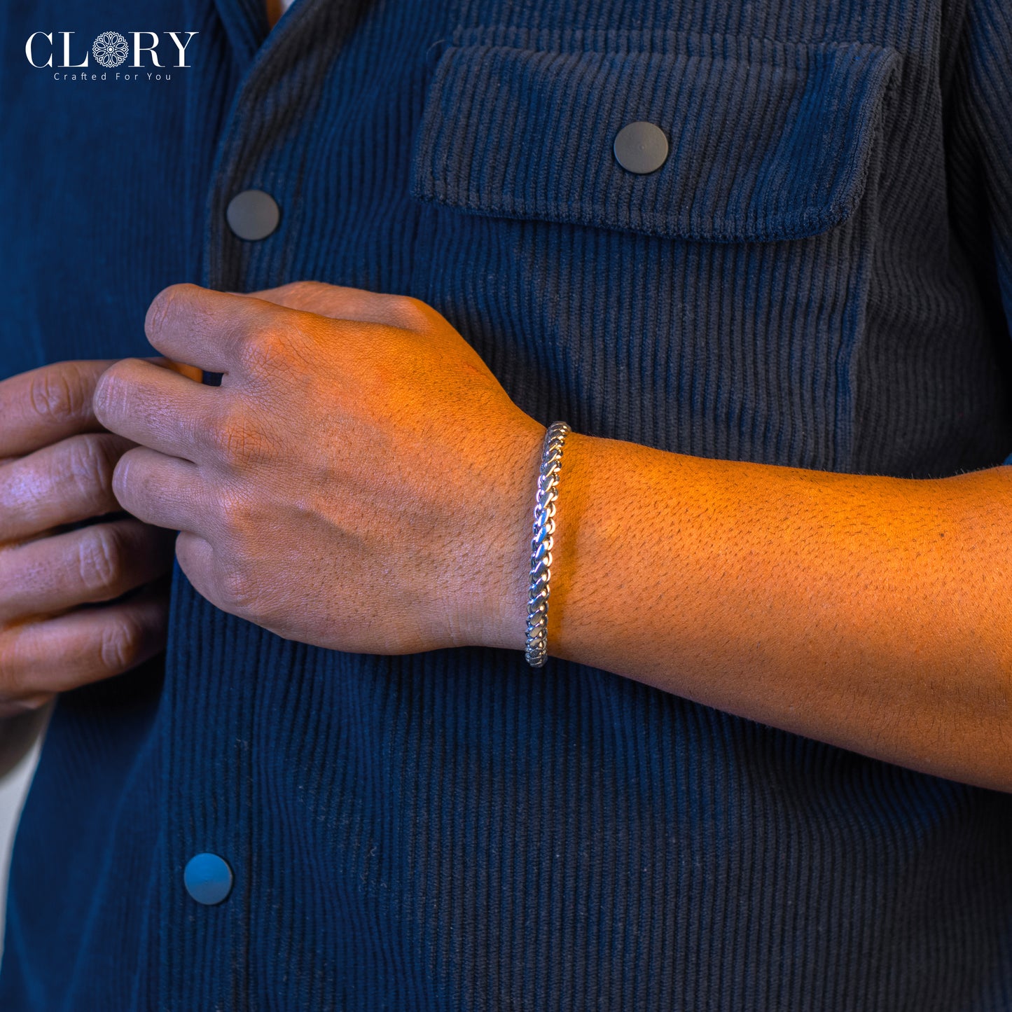 Unique stylish design cuff bracelet