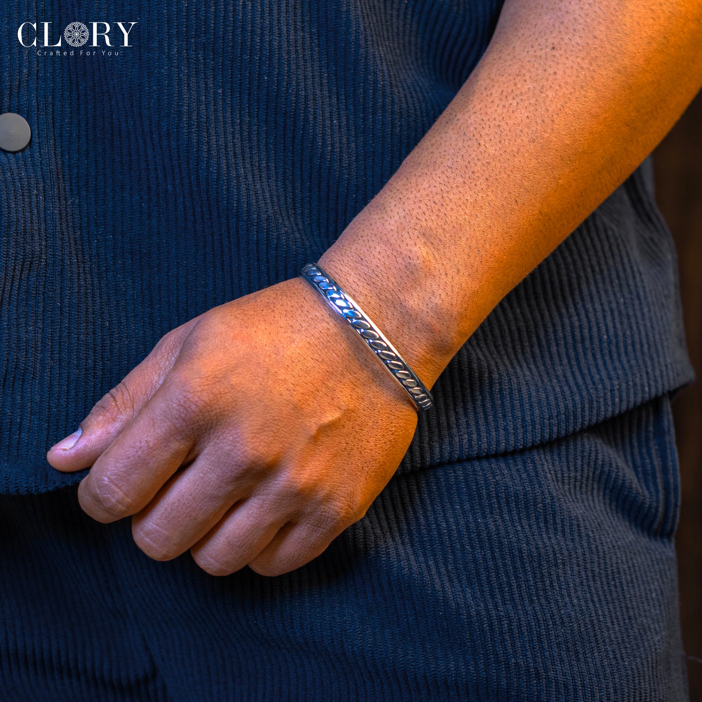 Bright cuff bangle bracelet kada