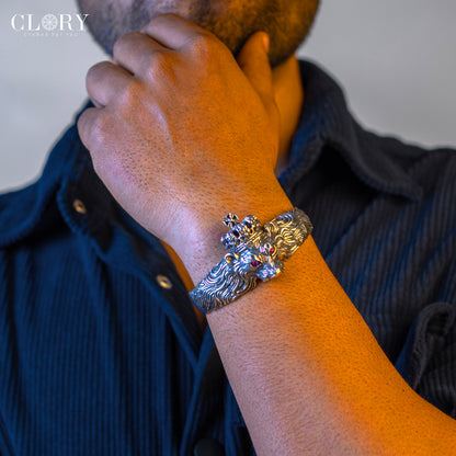 Lion design adjustable cuff kada