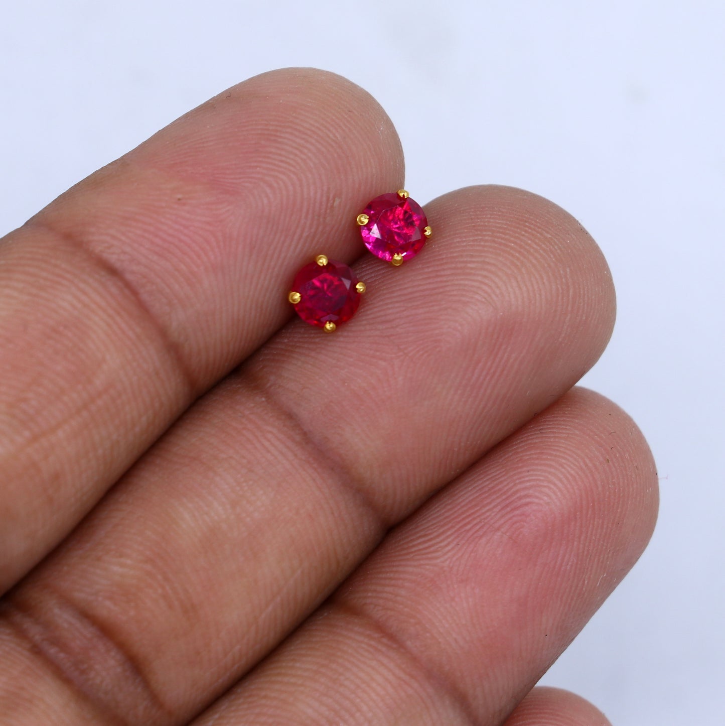 Pink diamond Gold stud earring