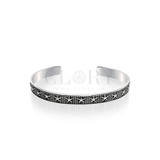 Star and dot cuff