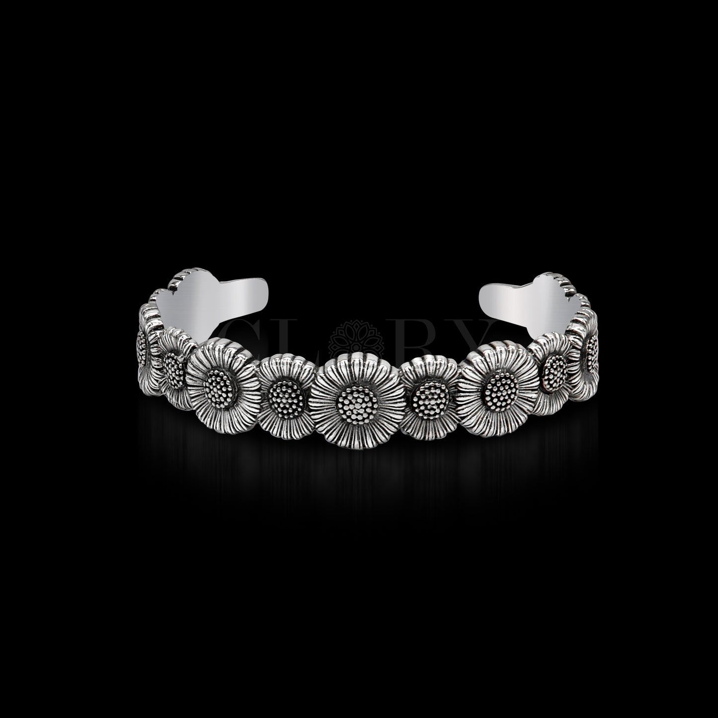 Floral design adjustable cuff kada
