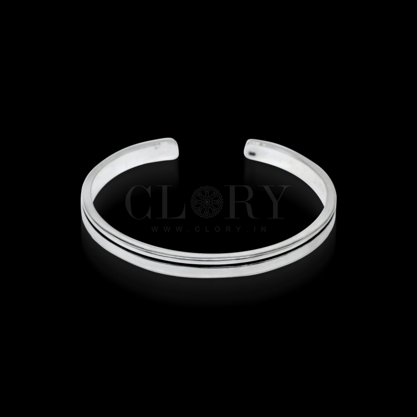 Plain design cuff bracelet kada