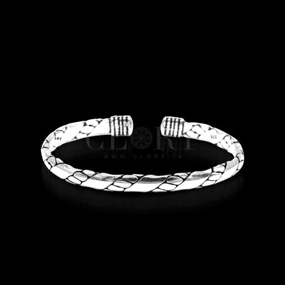 Foxtail design cuff bracelet kada